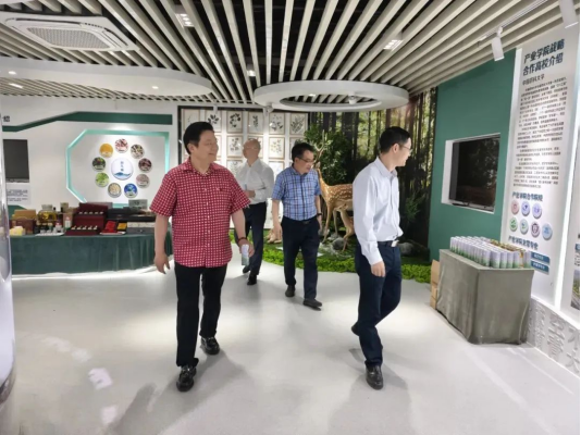 伟德体育 - 综合体育赛事平台|奥体中心相助同伴